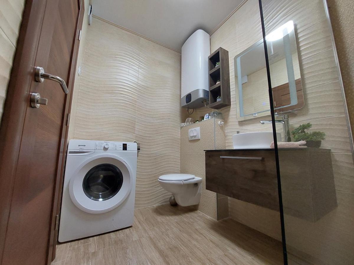 Vively Lux Apartment Subotica Exterior foto